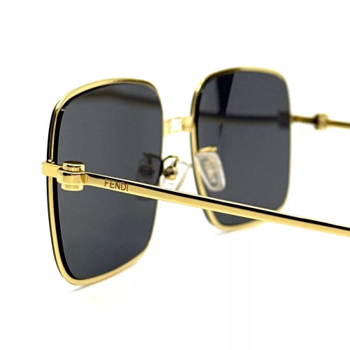 Fendi FE40123U - 30A - 55 Sonnenbrillen Gold Eckig